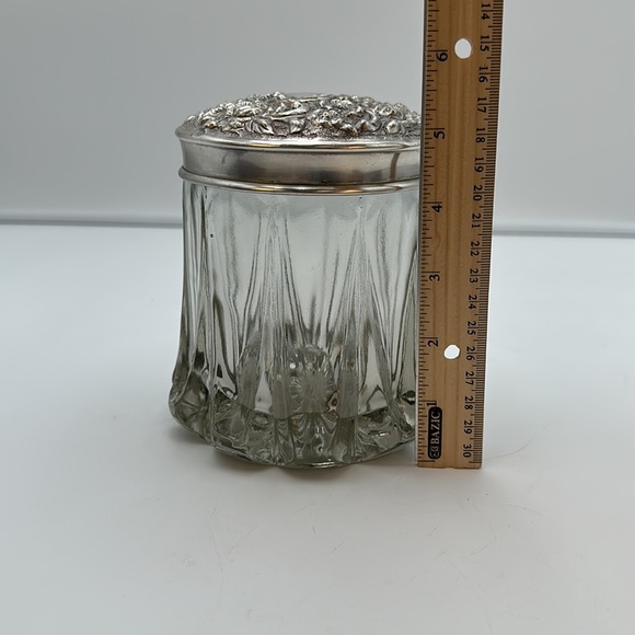 Victorian Trading Company Glass Dresser Jar with Sterling Lid - Picture 13 of 15